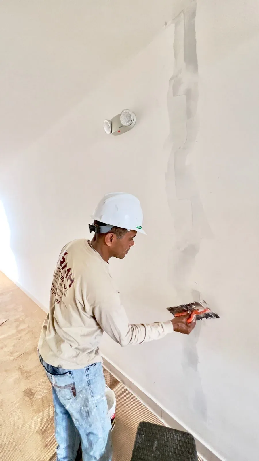Pintado interno de edificio · fotografía 5