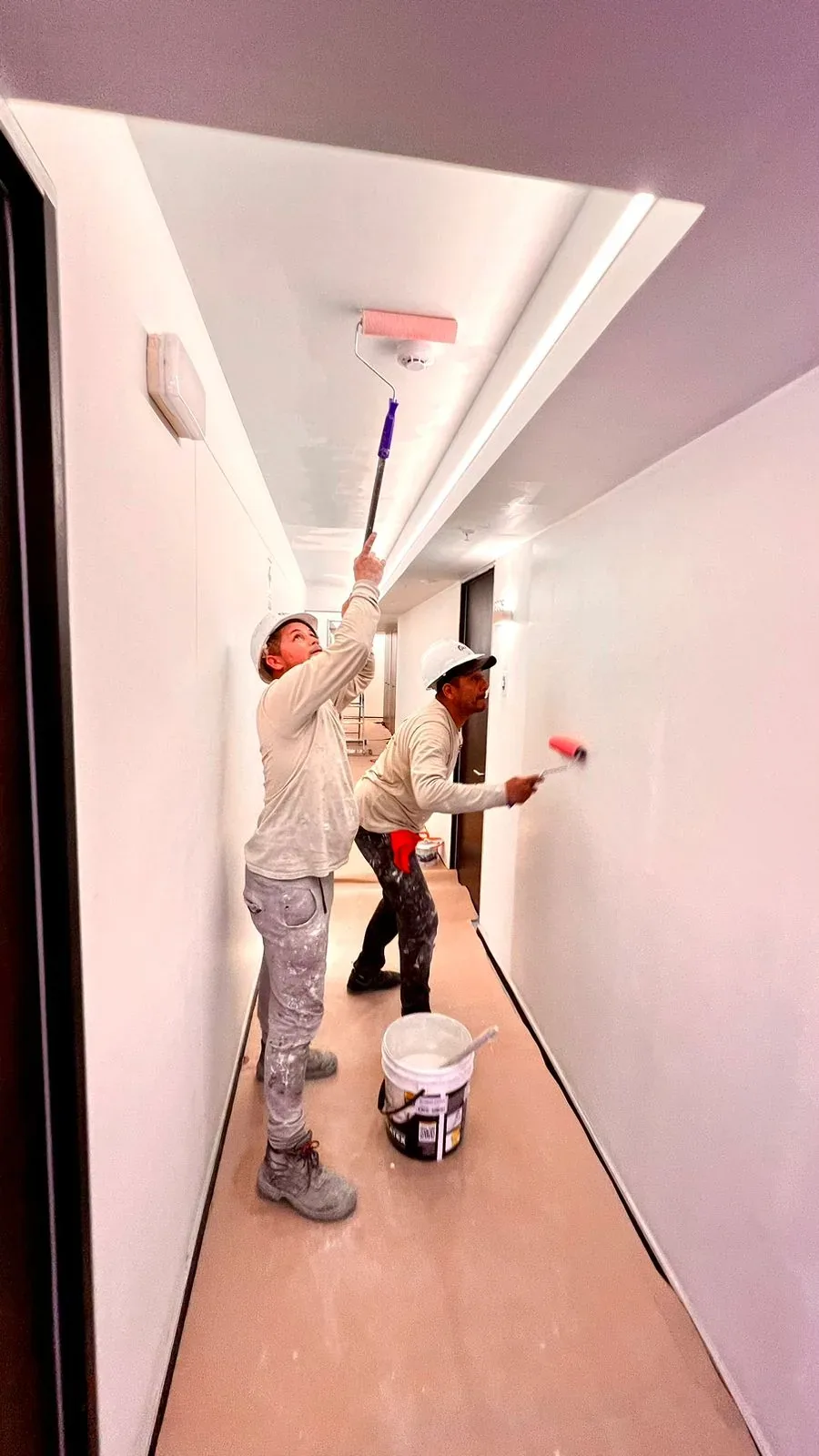 Pintado interno de edificio · fotografía 1