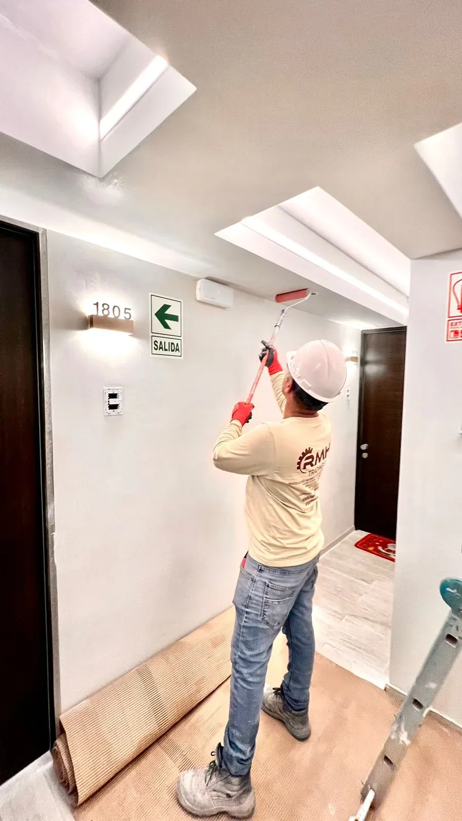 Pintado interno de edificio · fotografía 5