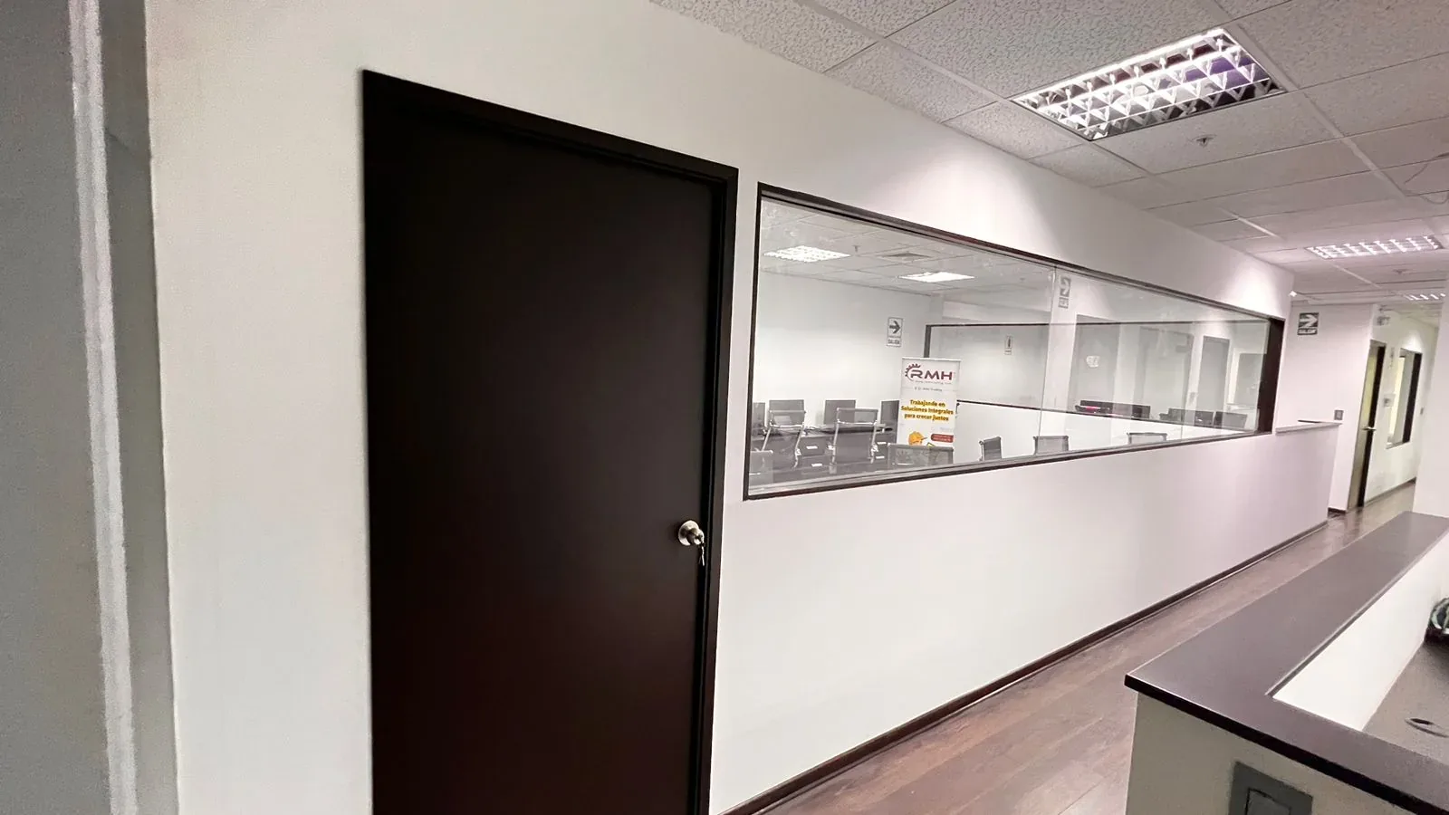 Registro fotográfico de Adecuación de oficinas de Latino Cargo