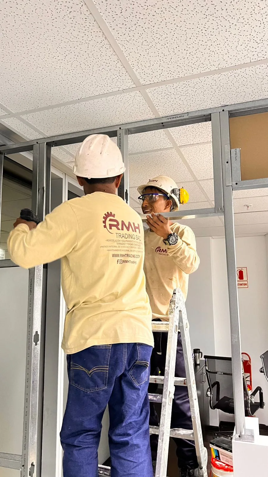 Adecuación de oficinas de Latino Cargo · fotografía 4