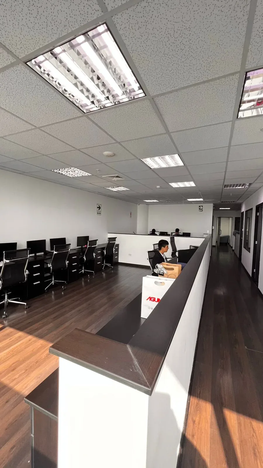 Adecuación de oficinas de Latino Cargo · fotografía 9