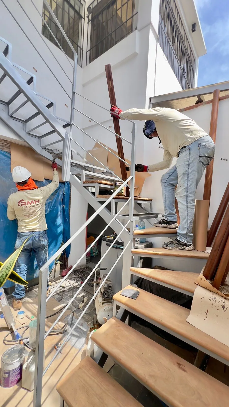 Remodelación de escalera principal · fotografía 1