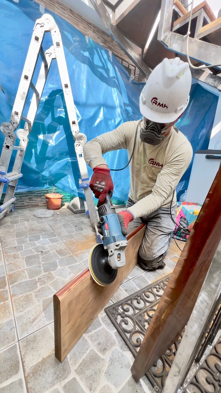 Remodelación de escalera principal · fotografía 5